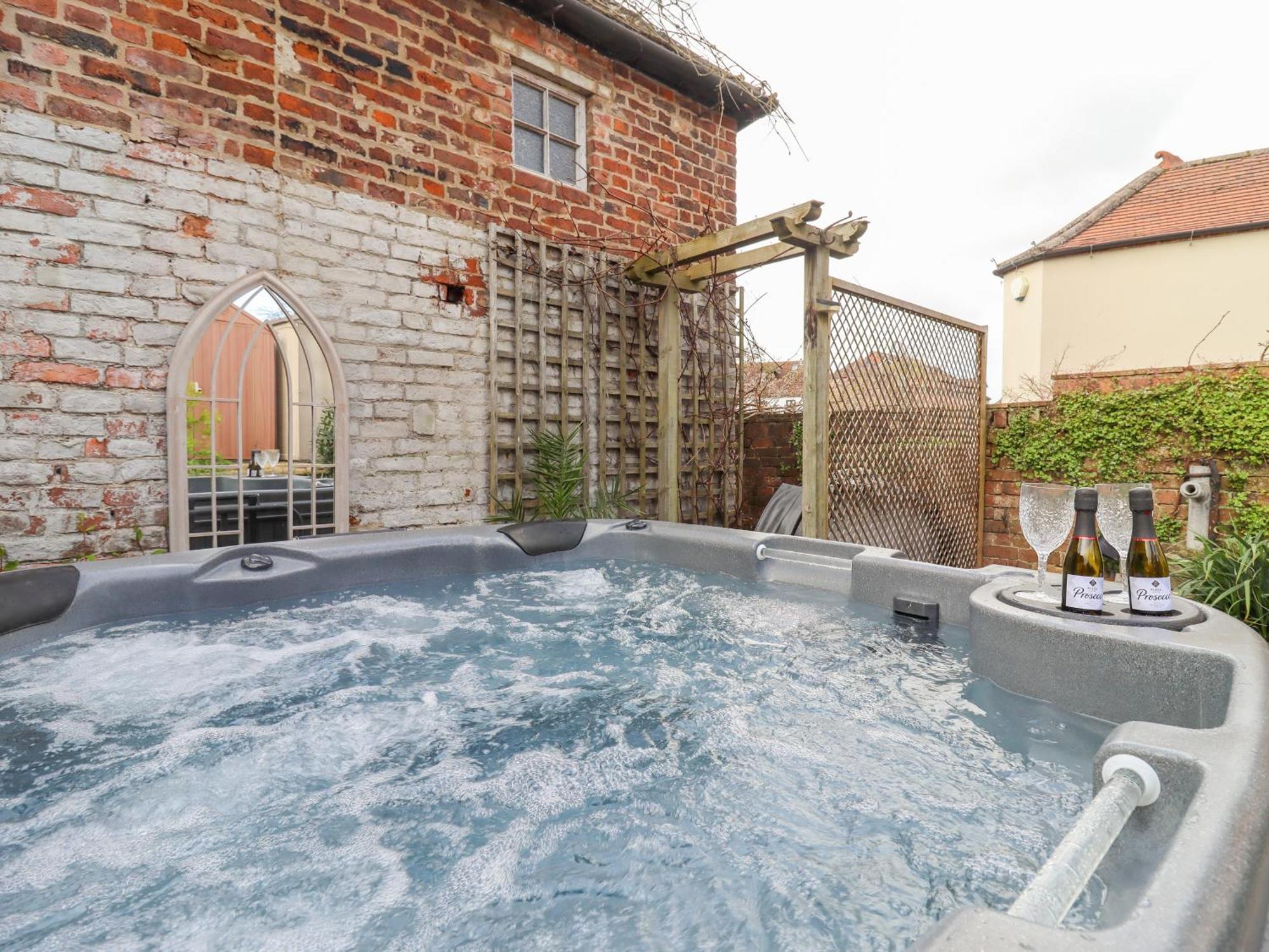 Runnymede Villa Tewkesbury Exterior photo